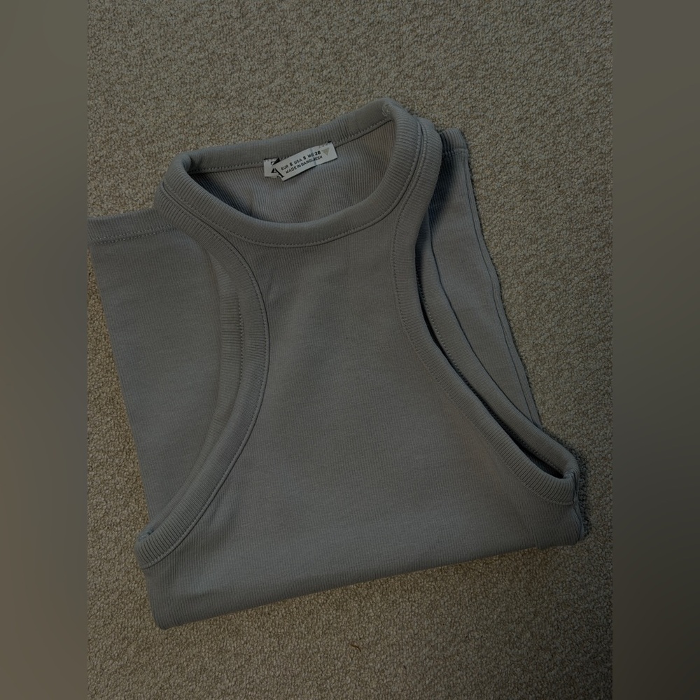 Zara Ribbed Sleeveless Tank Top in Light Gray